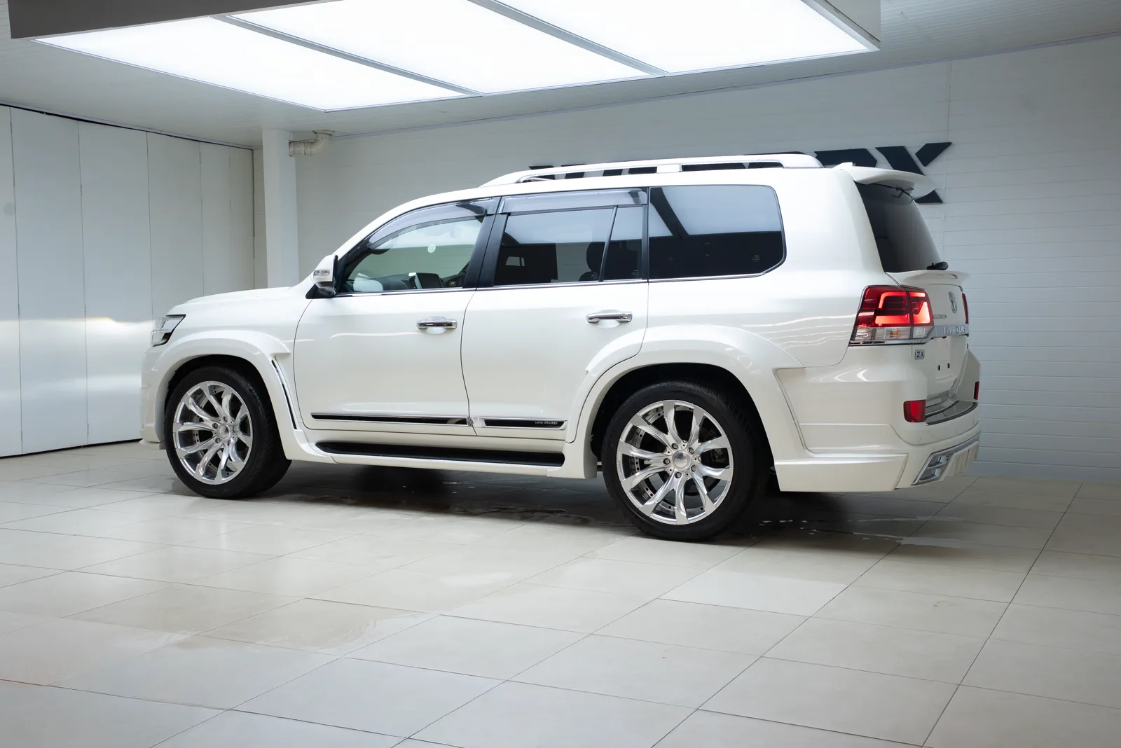 Autobox Motors gallery 9